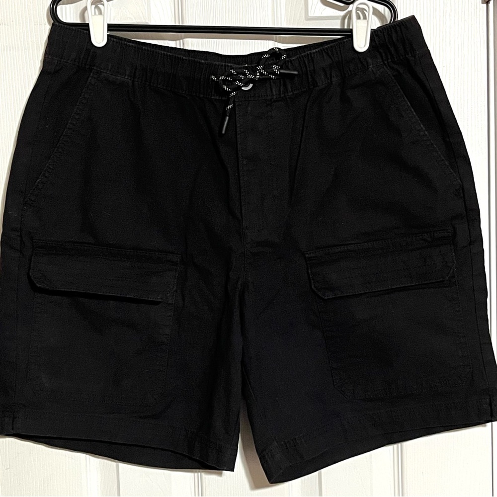 Men's Black Cargo Shorts with Pockets